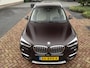 BMW X1 sDrive20i X-line | Head-Up | Stuurverwarming! | Stoelverw | Nav | Leer | Camera!