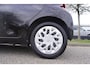 Toyota Aygo 1.0 VVT-i 72pk 5D x-play Multi Media Parkeer Camera