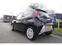 Toyota Aygo 1.0 VVT-i 72pk 5D x-play Multi Media Parkeer Camera