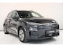 Hyundai Kona Electric EV Premium 64 kWh | Camera | Warmtepomp | SoH 98% | Adaptieve cruise | Navigatie | Stoelkoeling |