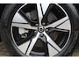 Volvo XC40 1.5 T4 211PK RECHARGE R-DESIGN Panodak | Leer | Wit Metallic | Camera | Keyless | Adapt.Cruise | 19 Inch Lm | Pdc v+a |
