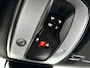 Volvo V60 T3 R-design | Stoelverwarming | Cruise control | Navigatie | Trekhaak