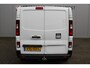 Renault Trafic 2.0-130pk dCi T30 L2H1. Dames en heren ondernemers opgelet ! Erg nette Renault Trafic met slechts 45.000km ! Airco, cruise control, trekhaak, laadruimte betimmerd, telefoonvoorb., bijrijdersbank, centrale vergr. afstand bediend etc, etc