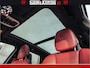 Porsche Cayenne 4.8 TURBO 519 PK | GARANTIE TOT 06-07-2027 | ONDERHOUDSHISTORIE AANWEZIG | LUCHTVERING | SCHERMEN ACHTER | 21 INCH PORSCHE WIELEN | BOM VOL | Porsche Exclusive Mahagoni metallic met Crimson Red leder.