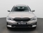 BMW 3-Serie Touring 320e Business Edition Plus | Automaat | LMV | Navigatie | Schuifdak | Stoel verwarming | Virtual cockpit | Half leder | Parkeer sensoren | Elec. achterklep | Virtual cockpit | Camera | Climate control | Cruise control | DAB |