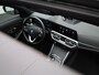 BMW 3-Serie Touring 320e Business Edition Plus | Automaat | LMV | Navigatie | Schuifdak | Stoel verwarming | Virtual cockpit | Half leder | Parkeer sensoren | Elec. achterklep | Virtual cockpit | Camera | Climate control | Cruise control | DAB |
