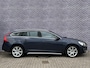 Volvo V60 2.0 T5 Summum | Trekhaak | Adaptieve Cruise Controle | Blis | Dakrails | Stoelverwarming | High performance audio | Navigatie |