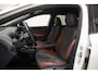 Volkswagen ID.4 77 kWh First Pro 3-Fase [ LED Trekhaak Navi Apple/Android Stoel&stuur verwarming ]