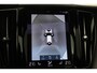 Volvo XC60 B5 R-Design | Panoramadak | Head-Up | 360° Camera | ACC | Stoel+Stuurverwarming