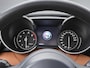 Alfa Romeo Giulia 2.0T Super | Navigatie | Camera | Lederen bekleding | YP