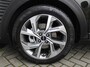 Kia Stonic 1.0 T-GDi MHEV GT-PlusLine | Schuifdak | Stuur-/stoelverwarming | Cruise adapt. | Camera | Navi | 17" LM | Clima | LED |