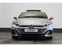 Volkswagen Arteon Shooting Brake 2.0 TSI R-Line NL auto | Pano Leder IQ DCC Cam ACC HuD Massage Sfeer Keyless