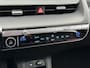 Hyundai Ioniq 5 Connect 77.4 kWh Automaat / Afneembare Trekhaak 1600kg trekgewicht / Dealer onderhouden / Fabrieksgarantie tot 12-2027 / 8 Jaar Batterij Garantie / Warmtepomp / Camera / Navigatie / Stoel & Stuurwiel Verwarming / Adaptieve Cruise / Apple Carplay & Android Auto /