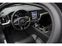 Volvo V60 T6 Plug-in hybrid AWD Plus Dark | Trekhaak | Rondom zichtcamera | Verwarmbare voorstoelen+achterbank+stuurwiel | Premium audio by Harman Kardon | Verwarmbare voorruit | 18 inch Lichtmetalen velgen