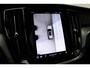 Volvo V60 T6 Plug-in hybrid AWD Plus Dark | Trekhaak | Rondom zichtcamera | Verwarmbare voorstoelen+achterbank+stuurwiel | Premium audio by Harman Kardon | Verwarmbare voorruit | 18 inch Lichtmetalen velgen