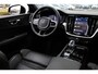 Volvo V60 T6 Plug-in hybrid AWD Plus Dark | Trekhaak | Rondom zichtcamera | Verwarmbare voorstoelen+achterbank+stuurwiel | Premium audio by Harman Kardon | Verwarmbare voorruit | 18 inch Lichtmetalen velgen