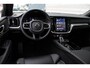 Volvo V60 T6 Plug-in hybrid AWD Plus Dark | Trekhaak | Rondom zichtcamera | Verwarmbare voorstoelen+achterbank+stuurwiel | Premium audio by Harman Kardon | Verwarmbare voorruit | 18 inch Lichtmetalen velgen