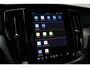 Volvo V60 T6 Plug-in hybrid AWD Plus Dark | Trekhaak | Rondom zichtcamera | Verwarmbare voorstoelen+achterbank+stuurwiel | Premium audio by Harman Kardon | Verwarmbare voorruit | 18 inch Lichtmetalen velgen