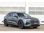 Audi Q8 e-tron 50 quattro 340pk S Edition 95 kWh | Trekhaak | Panoramadak | 21 inch velgen