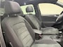 Volkswagen Tiguan 1.5 TSI ACT Highline Business R | Panodak | Trekhaak | Massage stoel | 1e eigenaar | NL Auto