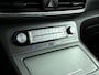 Hyundai Kona Electric EV COMFORT SMART 64 kWh | NAVI | WARMTEPOMP | 3 FASEN | STOEL & STUURVERWARMING | CLIMA | CRUISE | CAMERA | NAVI via APPLE CARPLAY & ANDROID AUTO |