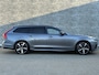 Volvo V90 2.0 T8 AWD R-Design | Plug-In Hybride (PHEV) | Achteruitrijcamera | Harman Kardon Audio | Trekhaak | Navigatie | Apple Carplay | Android Auto | BLIS | Alarm