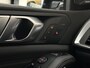BMW X5 50e M-Sport Pro | M-Stoelen | Carbon | Achterasbesturing | ACC | Panorama | 360 Camera | Soft-Close | Head-Up | M-Gordels | Trekhaak | Harman-Kardon | 22 inch | Individual Leder | Stoelventilatie | Stoelverwarming V+A | Keyless-Entry | Memory | Stuurverwarming | Iconic-Glow | Rij-Assist Pro | Beker Koeling & Verwarming | Zonwering |