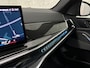 BMW X5 50e M-Sport Pro | M-Stoelen | Carbon | Achterasbesturing | ACC | Panorama | 360 Camera | Soft-Close | Head-Up | M-Gordels | Trekhaak | Harman-Kardon | 22 inch | Individual Leder | Stoelventilatie | Stoelverwarming V+A | Keyless-Entry | Memory | Stuurverwarming | Iconic-Glow | Rij-Assist Pro | Beker Koeling & Verwarming | Zonwering |