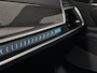 BMW X5 50e M-Sport Pro | M-Stoelen | Carbon | Achterasbesturing | ACC | Panorama | 360 Camera | Soft-Close | Head-Up | M-Gordels | Trekhaak | Harman-Kardon | 22 inch | Individual Leder | Stoelventilatie | Stoelverwarming V+A | Keyless-Entry | Memory | Stuurverwarming | Iconic-Glow | Rij-Assist Pro | Beker Koeling & Verwarming | Zonwering |