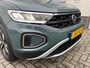 Volkswagen T-Roc 1.0 TSI Life Edition / Add. Cruise / Climate Controle / Telefoon / Navigatie / Carplay / Nieuwstaat