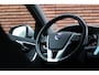 Volvo V60 1.5 T3 Polar+ 100% dealeronderhouden | Stoel-/ stuurwielverwarming | Verwarmde achterbank | Trekhaak | Cruise Control | Navigatie | Bluetooth Telefonie & Multimedia | Lichtmetalen Velgen | Climate Control