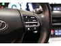 Hyundai Kona Electric EV Fashion 64 kWh 3 fase [ Trekhaak Navi Carplay / Android Adapt.cruise Krell Stoelverwarming ]