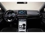 Hyundai Kona Electric EV Fashion 64 kWh 3 fase [ Trekhaak Navi Carplay / Android Adapt.cruise Krell Stoelverwarming ]