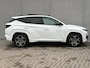 Hyundai Tucson 1.6 T-GDI PHEV N Line Sky 4WD Automaat / Fabrieksgarantie tot 12-2027 / Dealer onderhouden / Afneembare Trekhaak (1350KG) / Panorama-/schuifdak / KRELL audio / Apple Carplay/Android auto / Navigatie / Achteruitrijcamera / Stuur-/Stoelverwarming /