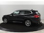 BMW X3 xDrive20i High Executive | M Sport | 1e eigenaar | Head-Up | Leder | Trekhaak | Stoelverwarming | Harman/Kardon | Camera | Keyless | Adaptive Drive | Sfeerverlichting | Full LED | Sportstoelen