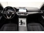 BMW 3-Serie TOURING 318d Business [ Navi Trekhaak Carplay / Android LED ]