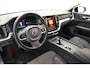 Volvo V60 2.0 B3 Essential Facelift Aut. [ Navi Camera Carplay ]