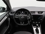 Skoda Octavia Combi 1.0 TSi 115 Pk Automaat Ambition Business | Trekhaak | Navigatie | CarPlay | Stoelverwarming | 17 Inch | 85.572 Km!