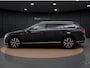 Volkswagen Passat 1.4 TSI PHEV GTE Business | Carplay | Camera | Parkeerhulp | Side Assist | ACC | Matrix LED | 17'' |