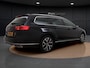 Volkswagen Passat 1.4 TSI PHEV GTE Business | Carplay | Camera | Parkeerhulp | Side Assist | ACC | Matrix LED | 17'' |