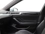 Volkswagen Arteon Shooting Brake 2.0 TSi R-Line Business+ 190 Pk Automaat | Virtual Cockpit | Stoelverwarming voor & Achter | Camera | 19 Inch | 65.347 Km!