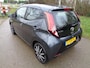 Toyota Aygo 1.0 VVT-i x-play Apple carplay! Camera! NAP!