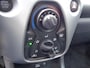 Toyota Aygo 1.0 VVT-i x-play Apple carplay! Camera! NAP!