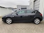 Opel Astra 1.4 Turbo Cosmo 140PK / Clima / Cruise / Stuur en stoelverw. / Camera / PDC / LMV