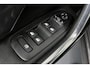 Peugeot 2008 1.2 PureTech Allure | Leder | Trekhaak | Panoramadak | Apple Carplay
