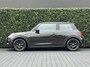 MINI Cooper Mini 1.5 First Born Edition, NIEUW MODEL, NL AUTO, NAP LOGISCH, PANORAMADAK, CLIMATE CONTROL, NAVI, CRUISE, HALF LEDER, KEYLESS, HUD, PDC, LICHTMETAAL 16"