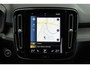 Volvo XC40 B4 Inscription | Trekhaak | Parkeercamera | Bumperdelen Gespoten in Onyx Black | Verwarmbare Voorstoelen & Stuurwiel | Apple Carplay/ Android Auto | Navigatie | Harman Kardon | All-Season banden
