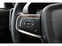 Volvo XC40 1.5 T2 Momentum | Verwarmbare voorruit | Parkeerassistent voor+achter | Climate control | Keyless | 18 inch Lichtmetalen velgen |
