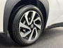 Toyota Aygo X 1.0 VVT-i Automaat Pulse Navigatie Apple Carplay/Android Auto Camera 17" Lichtmetalen Velgen Climate Control Adaptive Cruise Control Two Tone