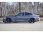 BMW 5-Serie M550i xDrive High Executive Vol | HUD | Schuifdak | B&W | Soft Close | Massage | Driv ass plus | Standkachel | 360 | DAB | Stoelventilatie | Elektr. trekhaak | Ambient Air | Stuurwielverwarming | Etc.